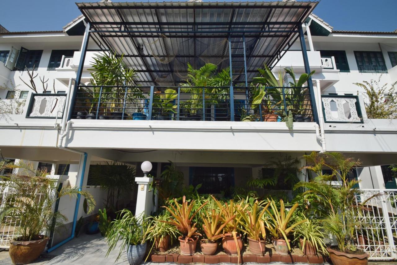 Blu Beach Haven HHQ Exterior foto